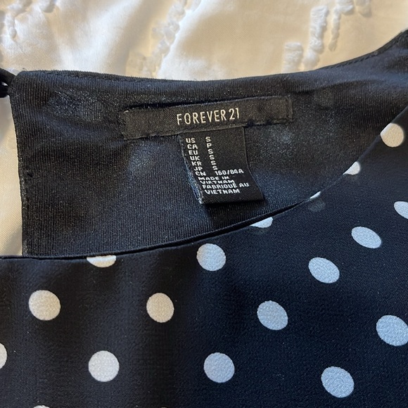 Forever 21 polka dot sleeveless blouse - Picture 2 of 3